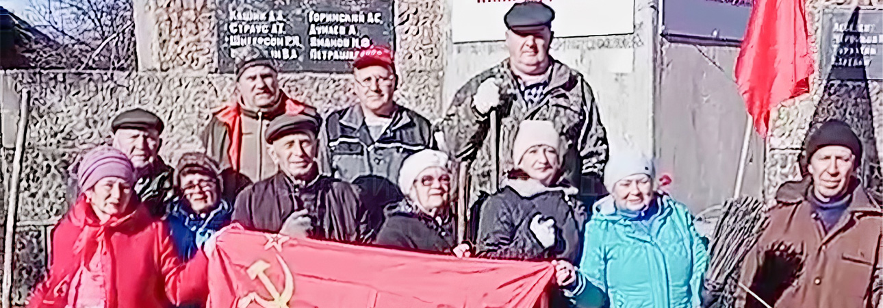 ✨Субботник у памятника Борцам Революции